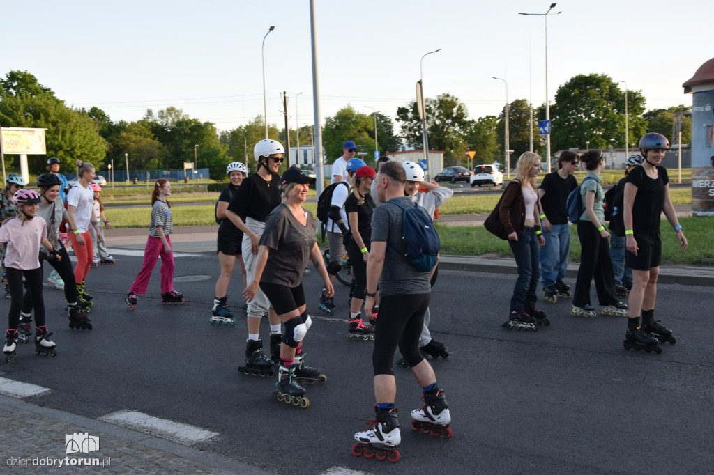 Nightskating przy Toruń Plaza
