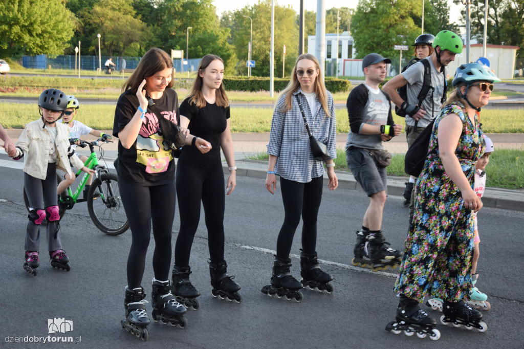 Nightskating przy Toruń Plaza