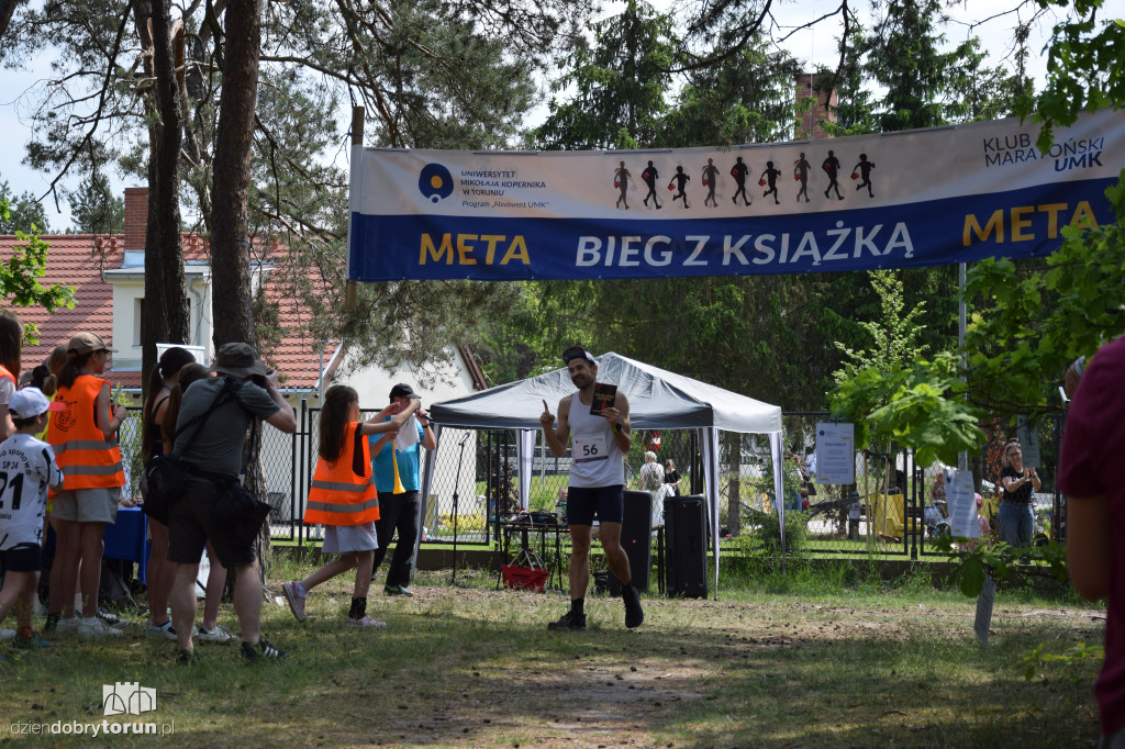12. Bieg z książką na UMK