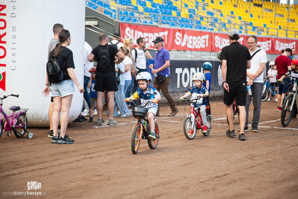 Zawody rowerkowe dla dzieci na Motoarenie
