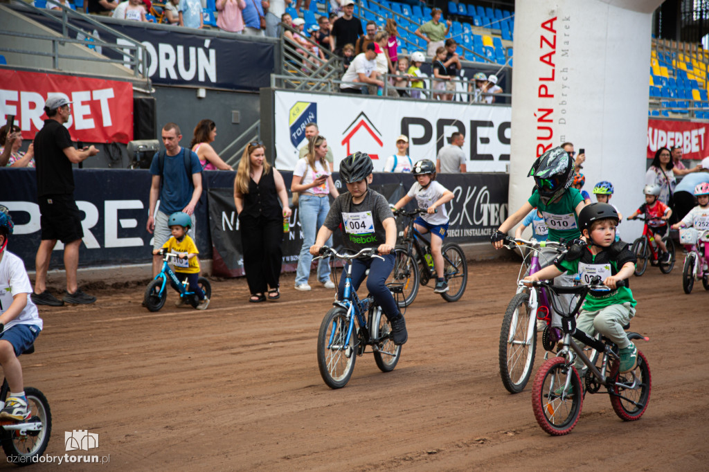 Zawody rowerkowe dla dzieci na Motoarenie