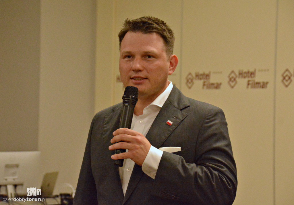 Mentzen i Projekt27. W centrum uwagi edukacja