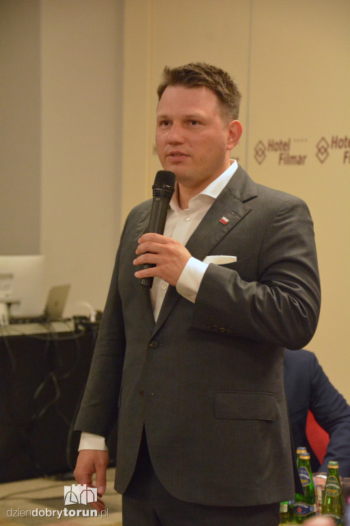 Mentzen i Projekt27. W centrum uwagi edukacja