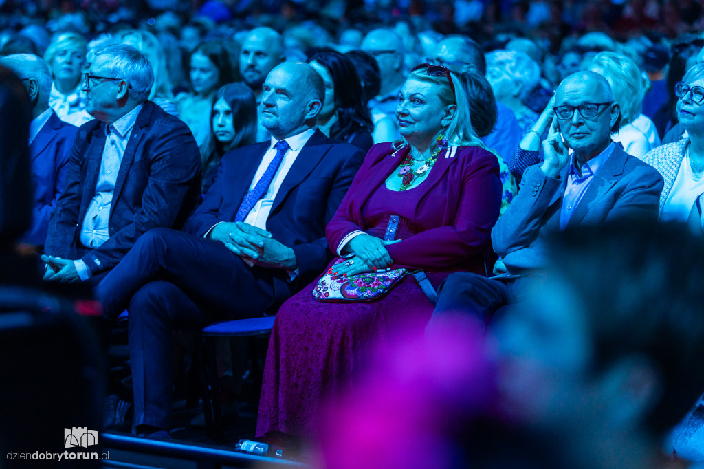 Tłumy i wielkie gwiazdy w Arenie Toruń