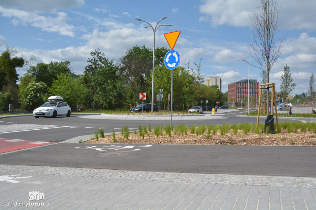 Staromostowa otwarta! Kierowcy już korzystają