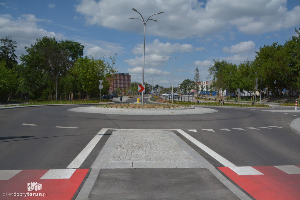 Staromostowa otwarta! Kierowcy już korzystają