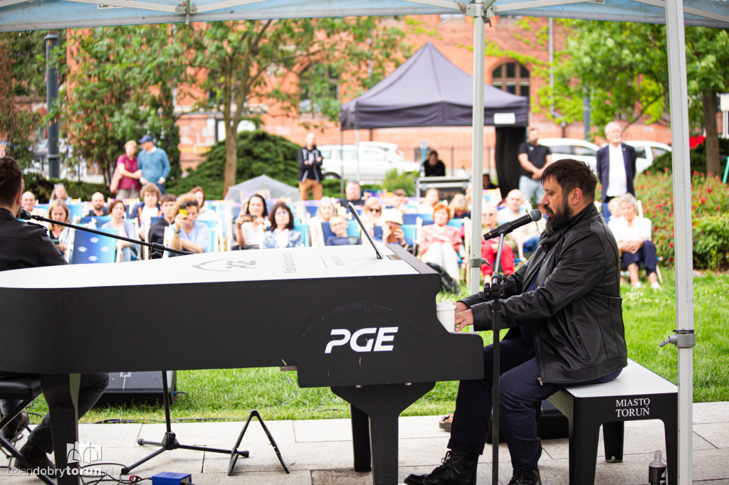 Koncert utworów Jacka Kaczmarskiego w Toruniu