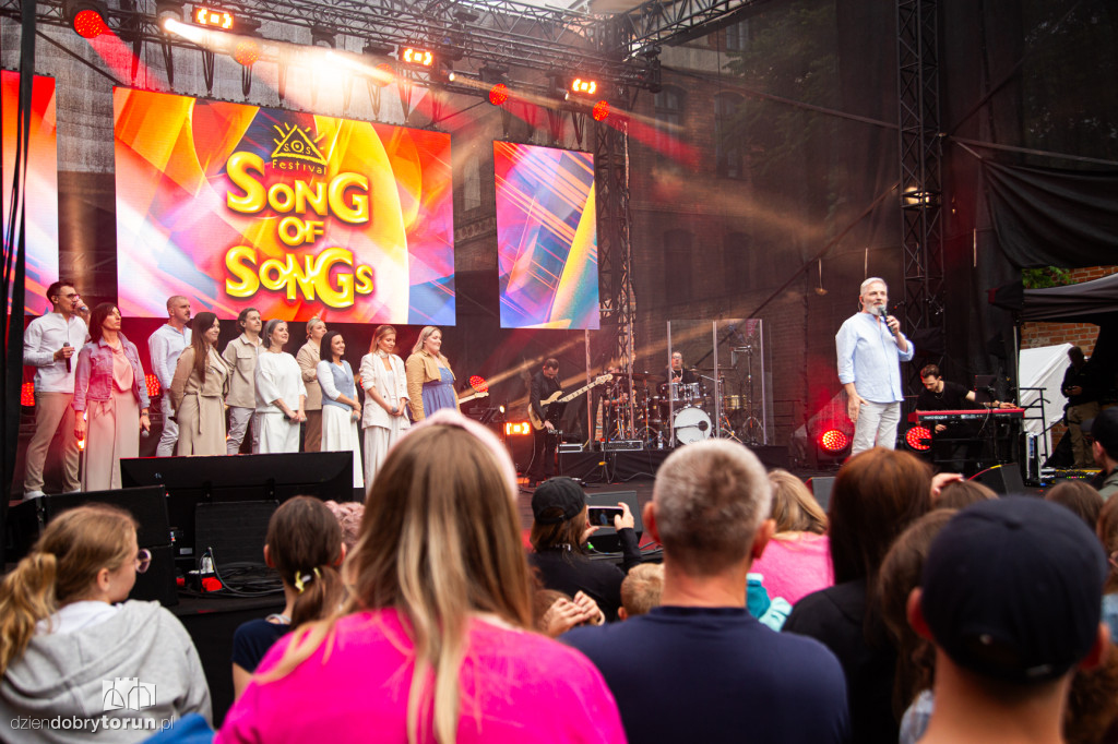 Song of Songs: TGD i Roxie Węgiel