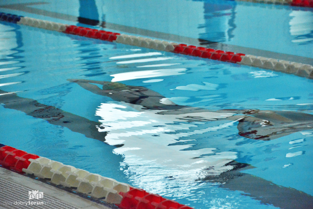 Zawody w monopłetwach w Aqua Toruń