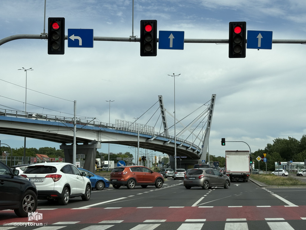 Na Szosie Lubickiej spłonął bus