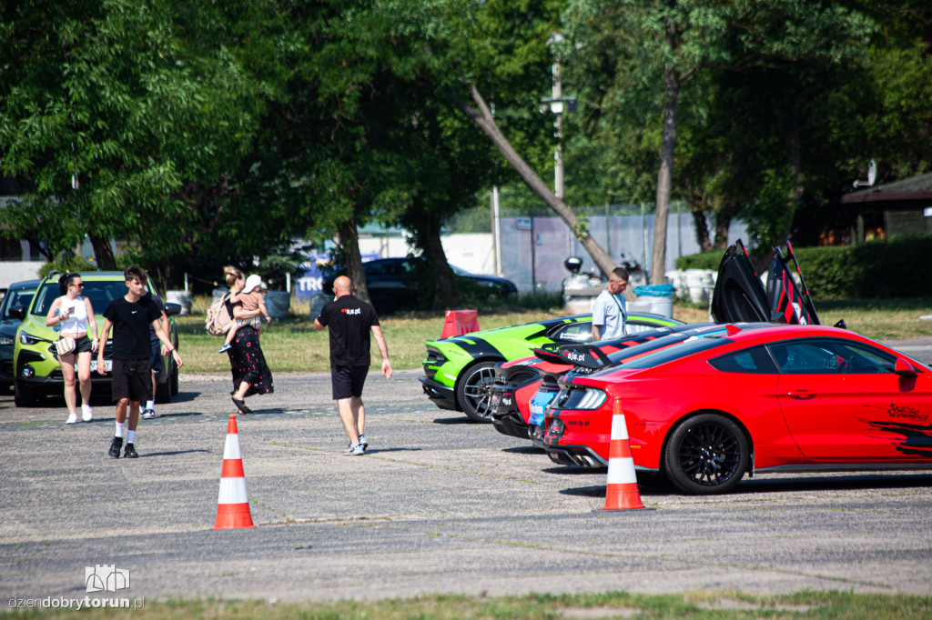 Otwarcie wakacji z Supercarami w Motoparku