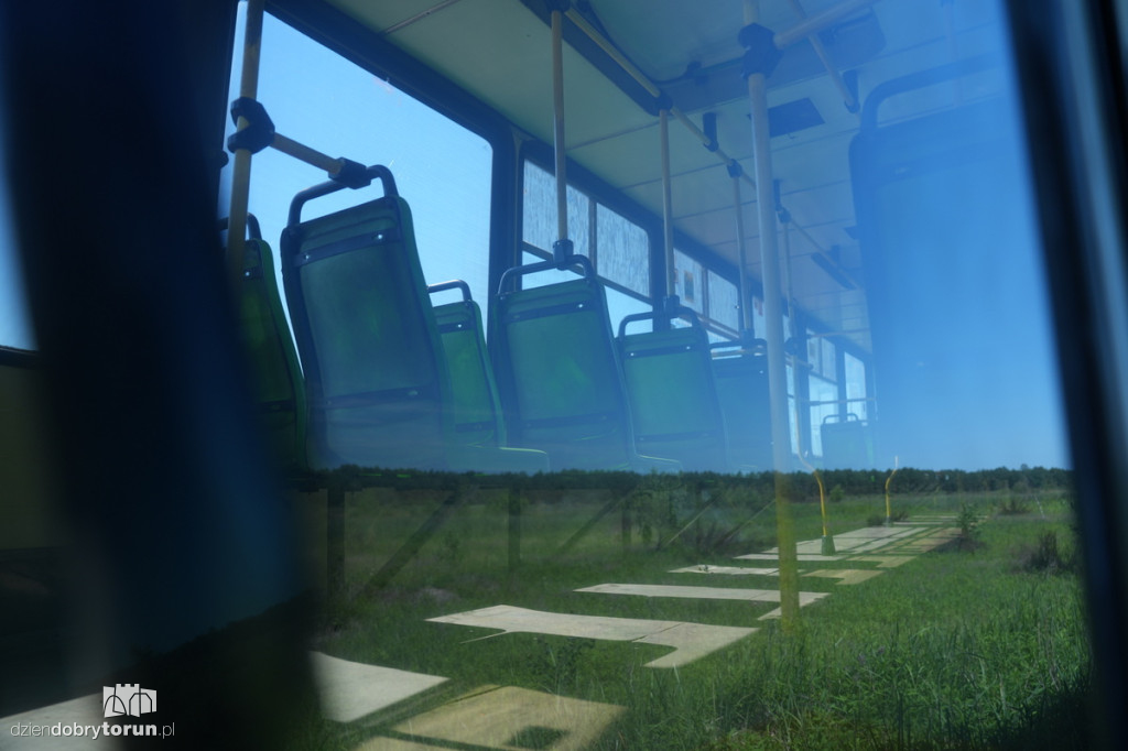 Eksplozje, dym i tramwaje na poligonie