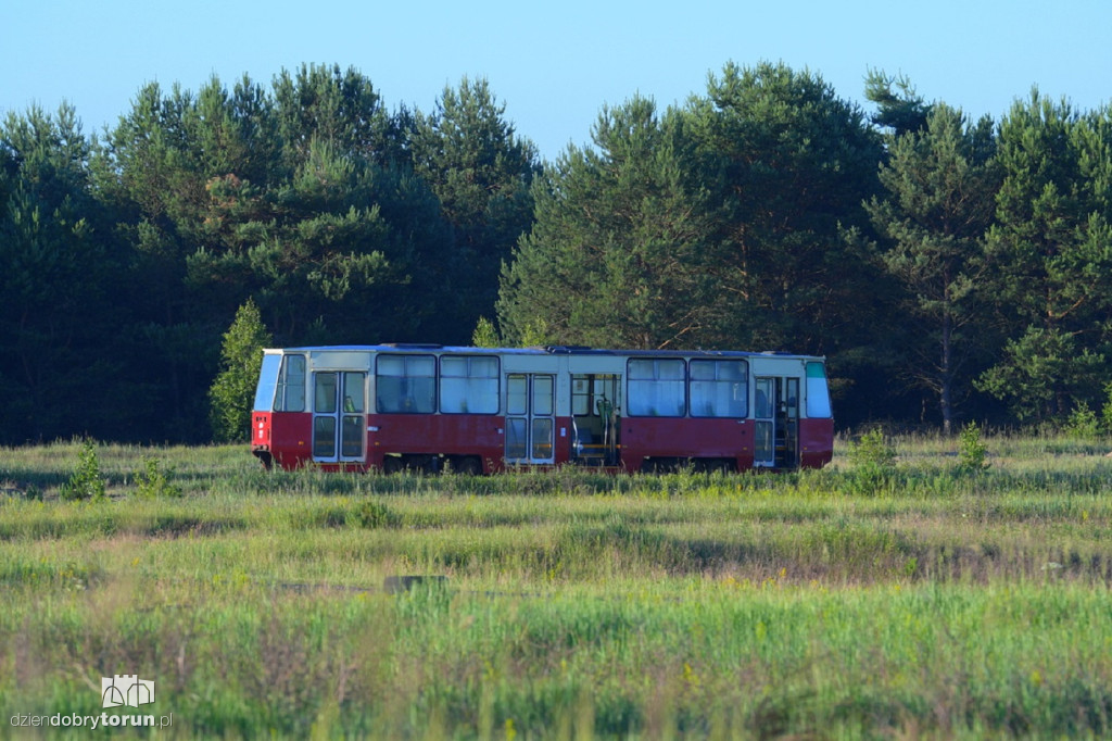 Eksplozje, dym i tramwaje na poligonie