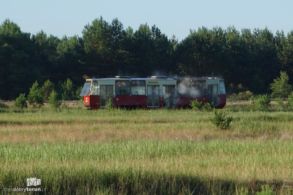 Eksplozje, dym i tramwaje na poligonie