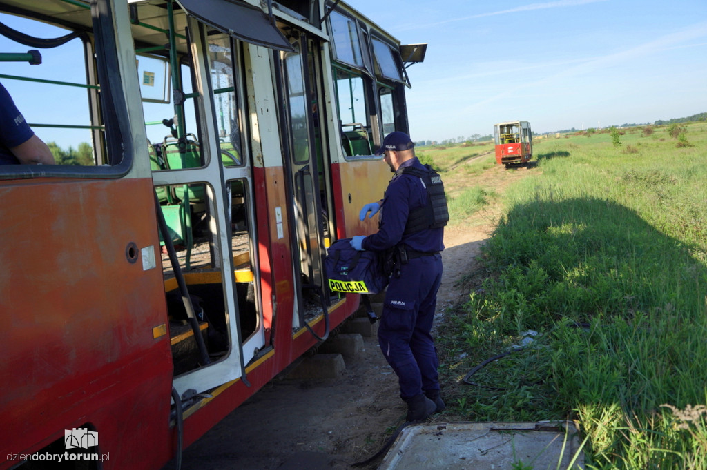 Eksplozje, dym i tramwaje na poligonie