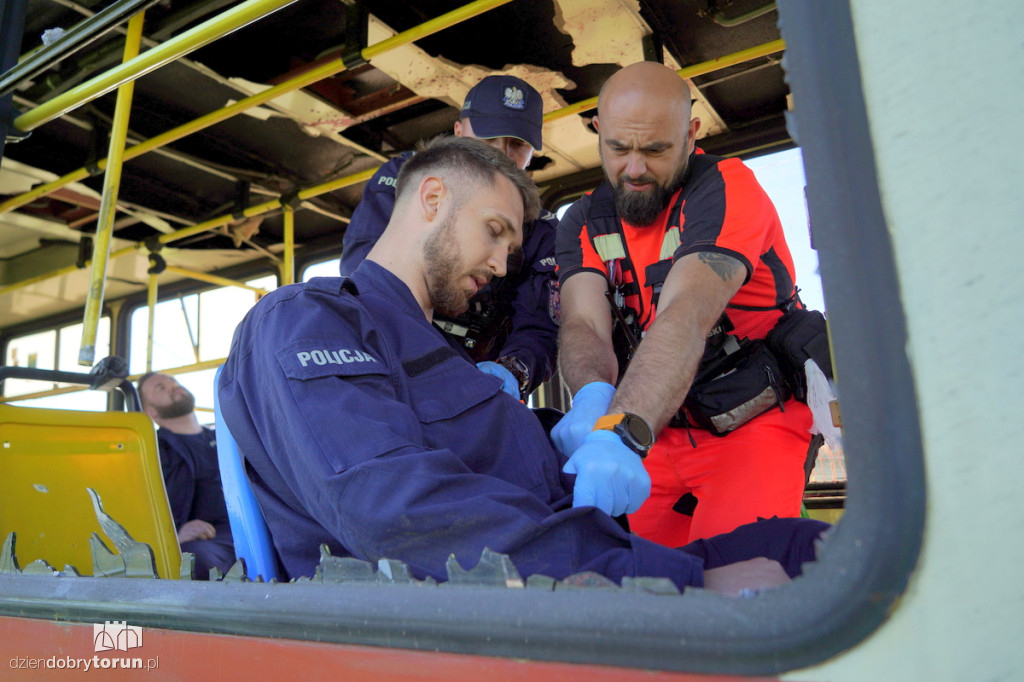 Eksplozje, dym i tramwaje na poligonie