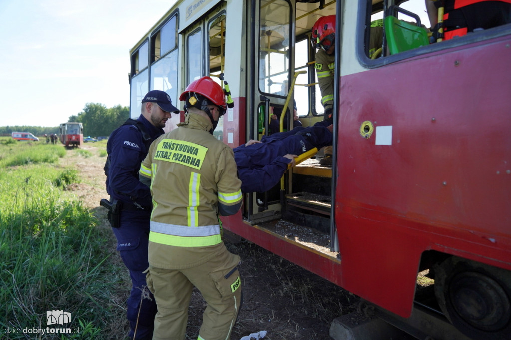 Eksplozje, dym i tramwaje na poligonie
