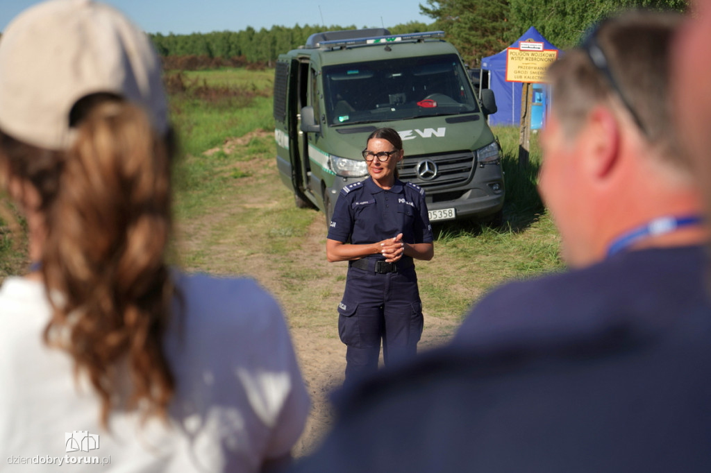 Eksplozje, dym i tramwaje na poligonie