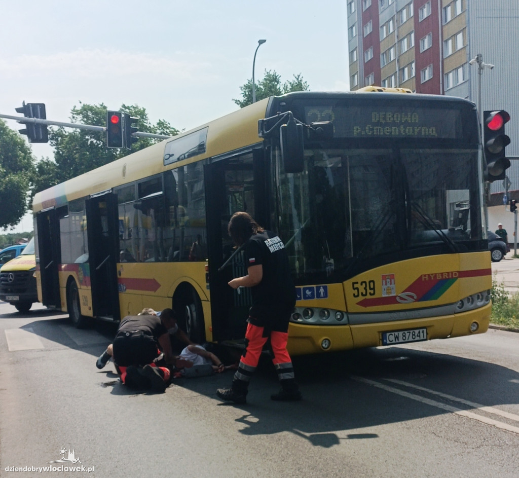 72-latka weszła pod autobus?