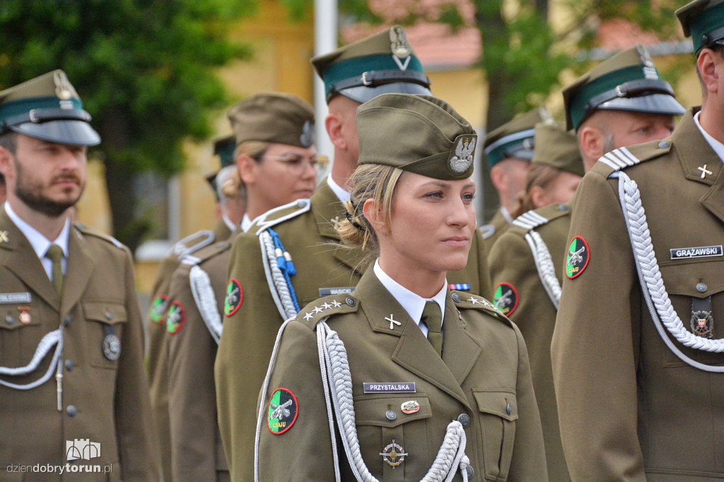 Przysięga wojskowa w Toruniu
