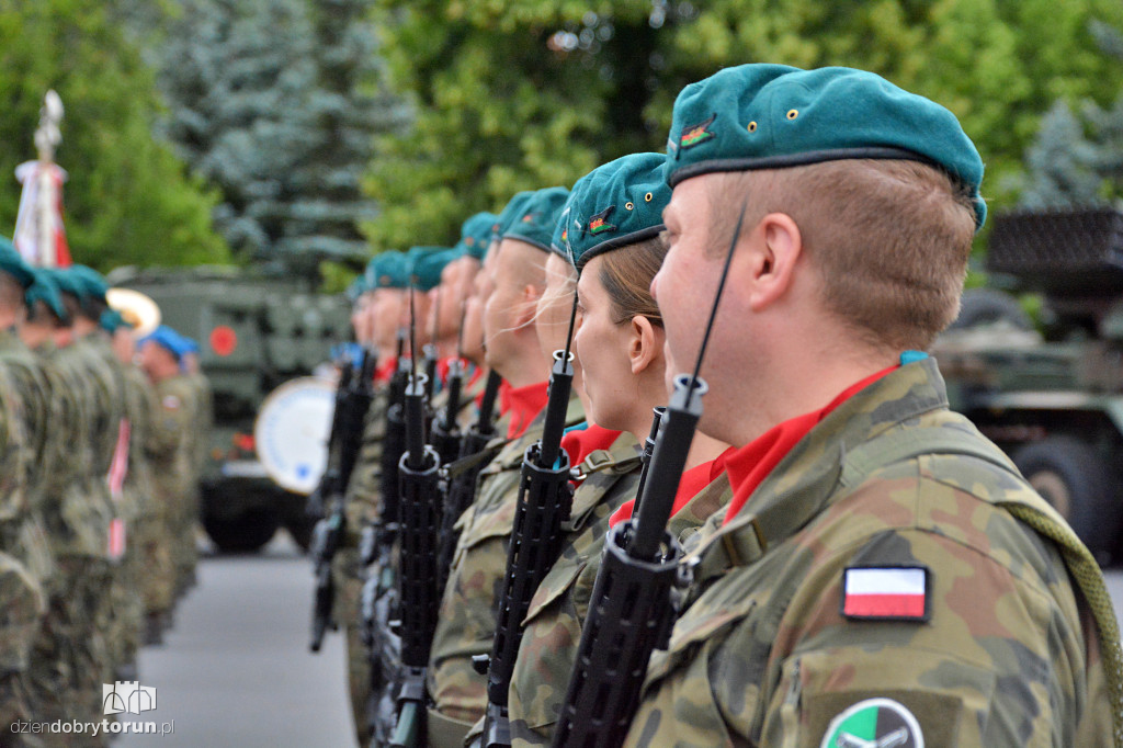 Przysięga wojskowa w Toruniu