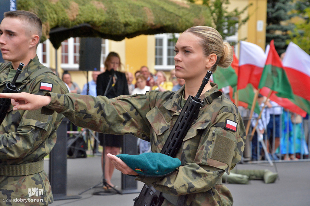 Przysięga wojskowa w Toruniu