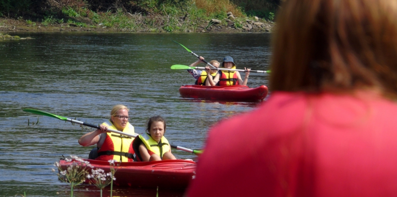 Jedno z miejsc postojowych dla kajaków w Kaszczorku już działa. Kolejne ma powstać w październiku                  Fot. Michał Malinowski