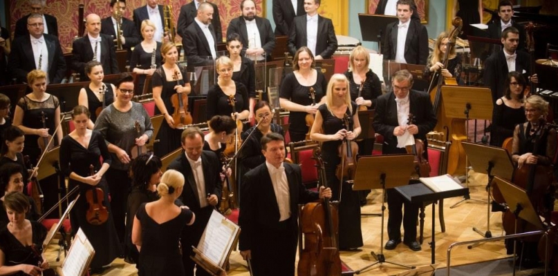Sezon artystyczny rozpocznie twórczość Dvoraka i młodych kompozytorów, fot. TOS