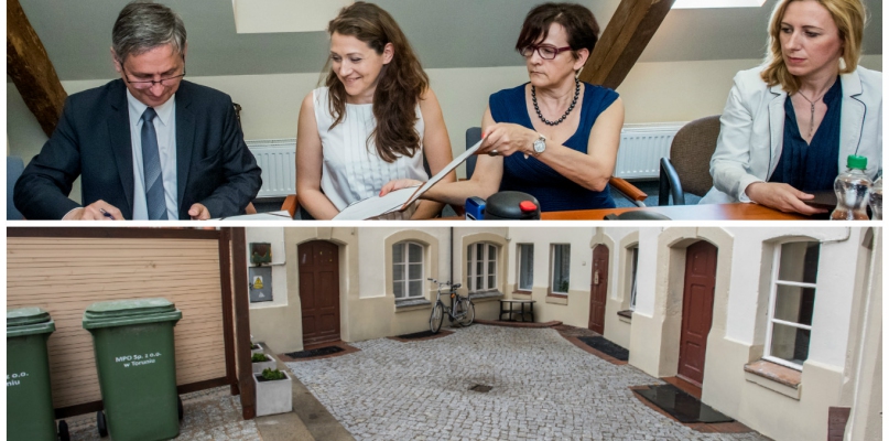 Umowy o dotacje podpisali (od lewej): Andrzej Rakowicz, Małgorzata Janas-Ławniczuk, Katarzyna Janas i Aleksandra Iżycka. Na dole podwórko przy Warszawskiej 2 odnowione w ramach pierwszej edycji programu, fot. Tomasz Berent