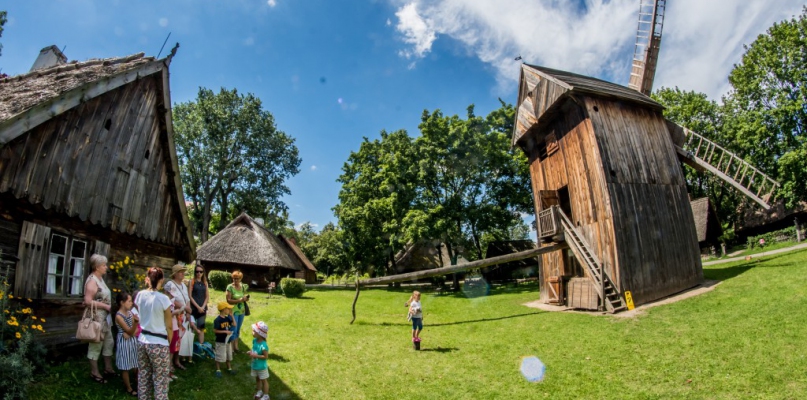 W skansenie najmłodsi poznawali tajniki zawodu młynarza, fot. Tomasz Berent