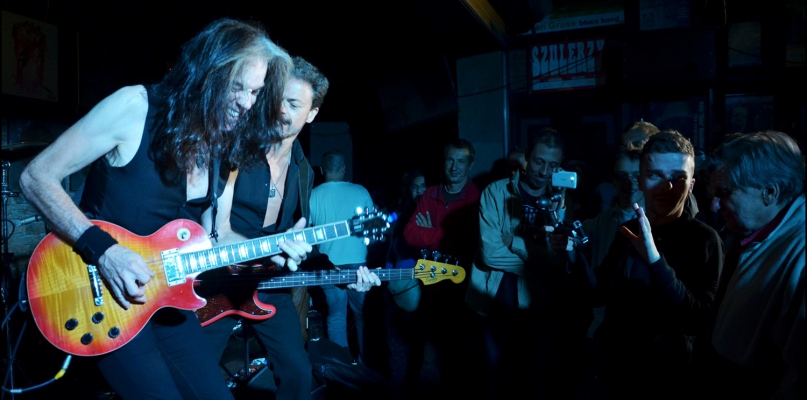 Muzycy zrobili na scenie spore zamieszanie, fot. Tomasz Berent