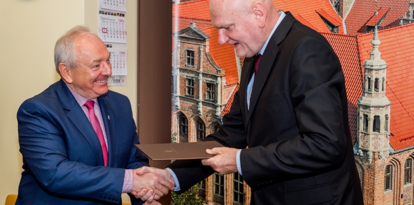 Porozumienie międzygminne podpisali (od lewej): burmistrz Ciechocinka Leszek Dzierżewicz i prezydent Torunia Michał Zaleski, fot. Tomasz Berent