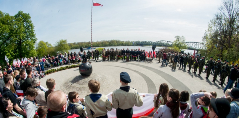 Na obchody przyszli m.in. kombatanci i harcerze, fot. Tomasz Berent