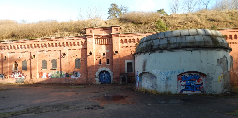Już za symboliczną złotówkę możesz mieć fort! Zainteresowany?