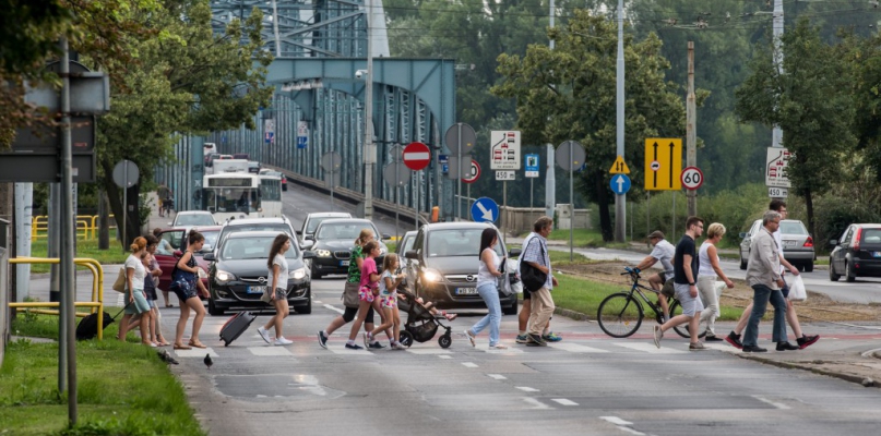 ?Może dojść kiedyś do tragedii?. Niebezpieczne rozwiązanie w centrum?