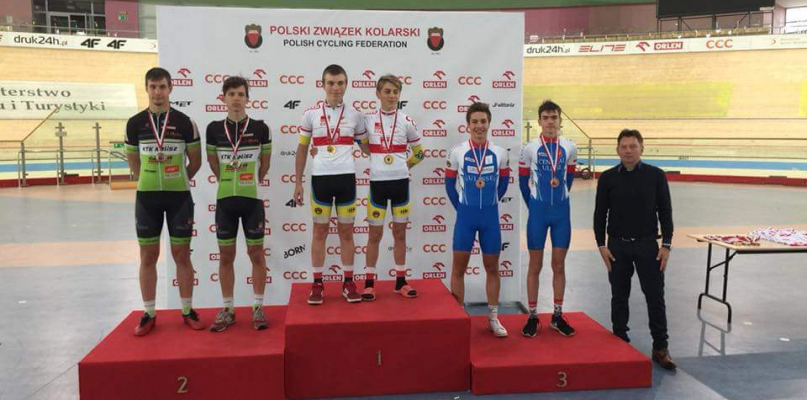 Radek na pierwszym stopniu podium, pierwszy z prawej   Fot. Nadesłana