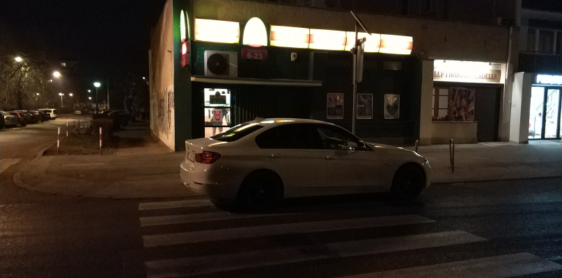 "Mistrz parkowania" z ul. Antczaka. Fot. nadesłane