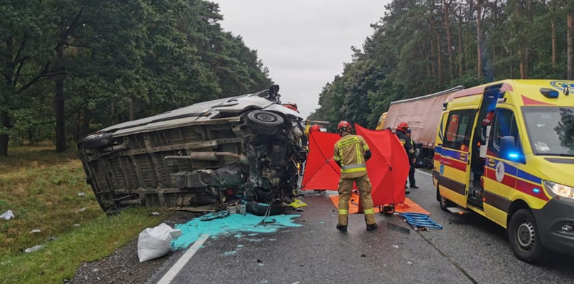 Z OSTATNIEJ CHWILI: makabryczny wypadek pod Toruniem. Nie żyje jedna osoba!