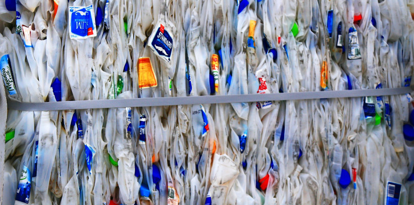 Jak przetwarzany jest plastik? Co z niego powstaje?
