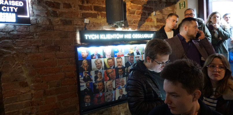 Toruń: znany polityk otworzył pub na starówce. Tych klientów nie obsługują