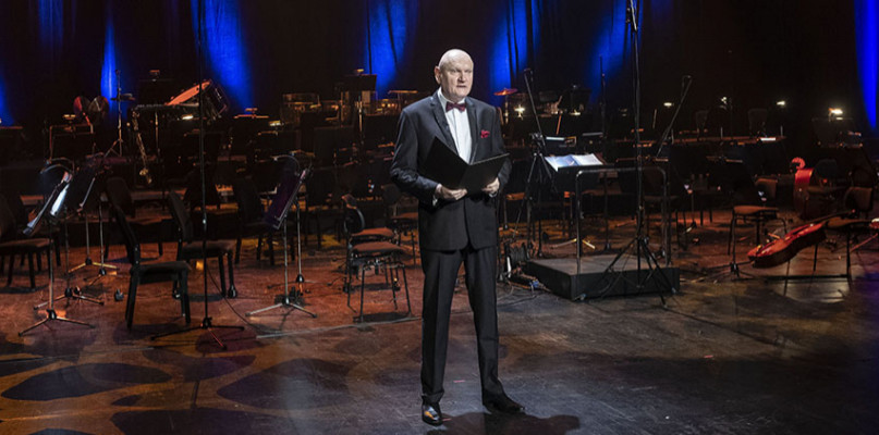 Muzyka z Titanica, Gladiatora i Pretty Women, a w tle... prezydent Torunia.