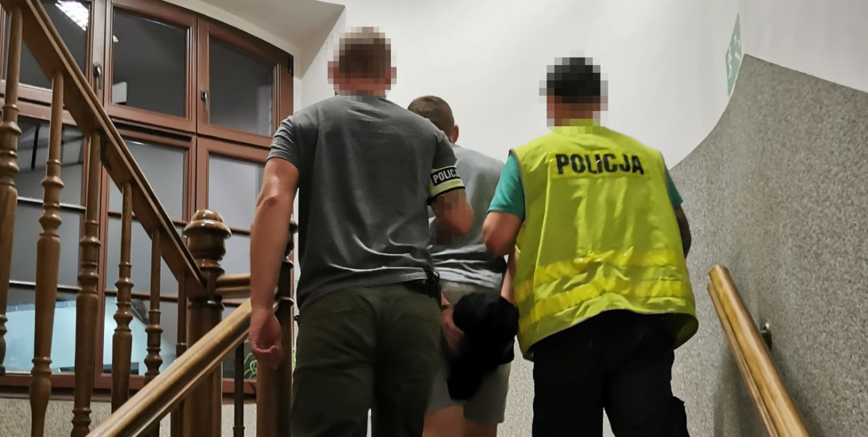 Zdjęcie z zatrzymania nadesłane przez Komendę Miejską Policji 