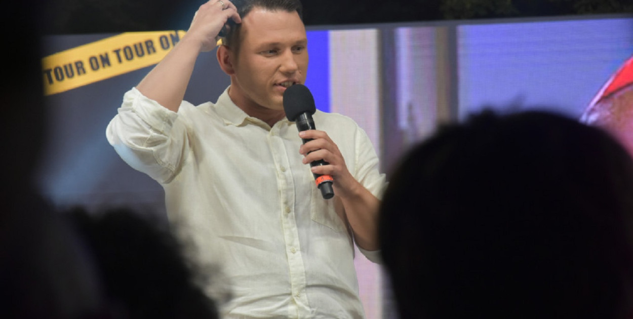 OGROMNY majątek Sławomira Mentzena! Zobacz, skąd ma grube miliony