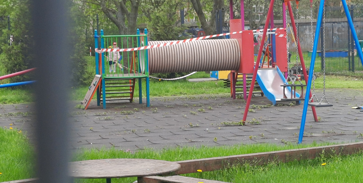 Plac zabaw przy PM 16. Fot: Weronika Polichnowska