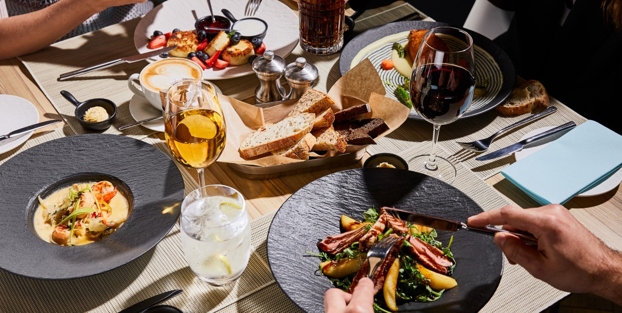 Najwyżej oceniane restauracje w Toruniu. Klienci wychodzą stamtąd zachwyceni!