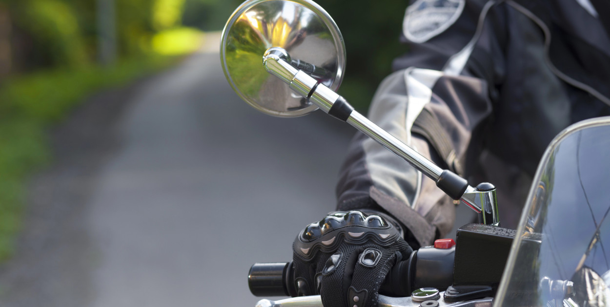 Motocykliści wracają na drogi. Policja ostrzega i apeluje: to nie tor wyścigowy!