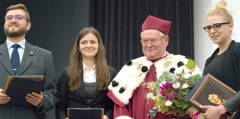 Tysiące studentów zaczęło naukę fot. T. Berent