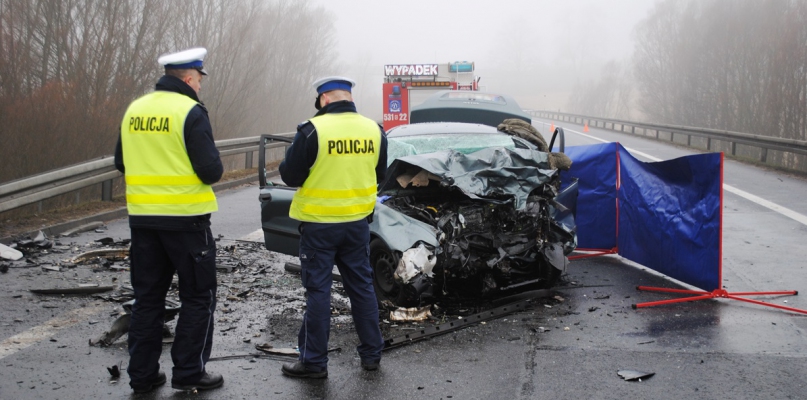 Tragiczny wypadek w powiecie świeckim, nie żyją trzy osoby, fot. KPP Świecie