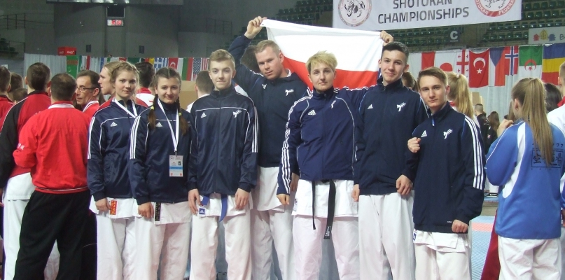 Ekipa Dojo Toruń podczas zawodów w Bydgoszczy    Fot. Nadesłana