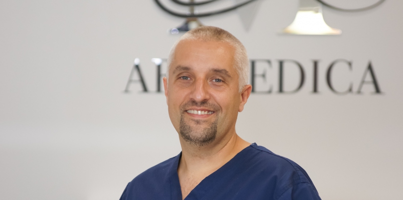 Damian Dudek jest doktorem nauk medycznych, specjalistą w zakresie chirurgii stomatologicznej            Fot. Nadesłana